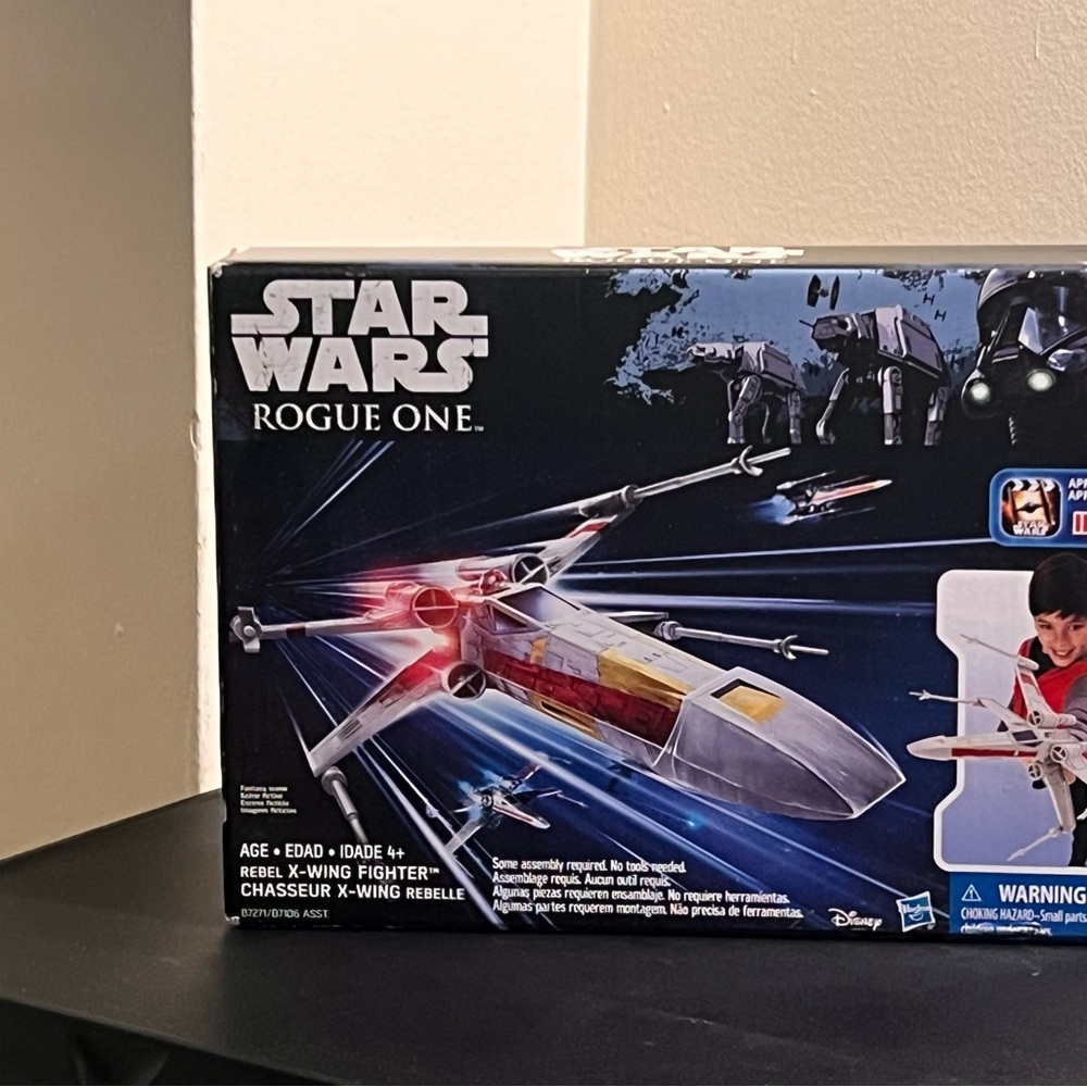 Star Wars Rogue One X-Wing Fighter - Red, Gray, Yellow